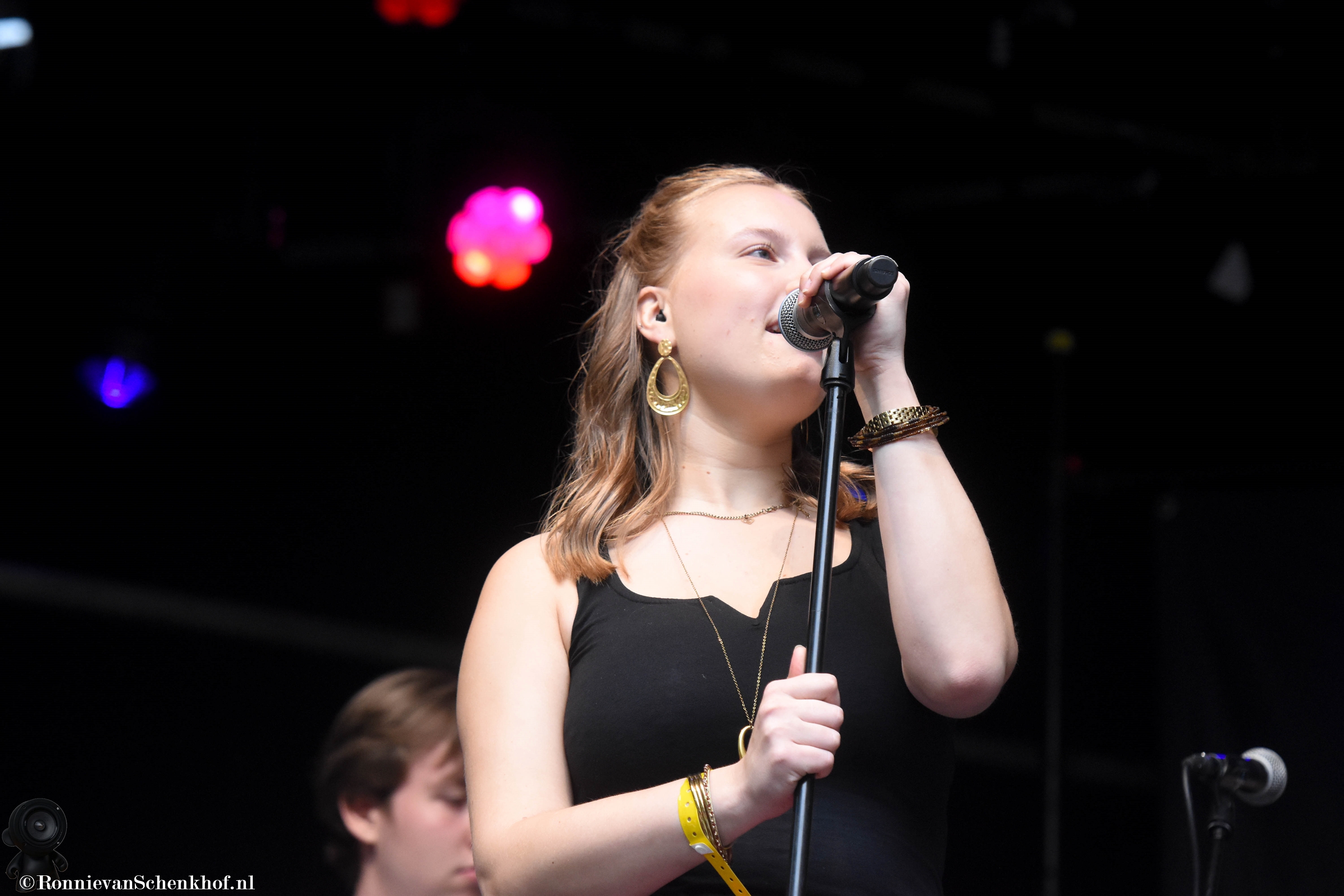 Fabienne Elzenburg CHPTR2